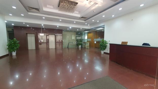 Cho thuê 300m2 sàn VP tòa nhà Kinh Đô 93 Lò Đúc, giá hợp lý sẵn bàn giao ngay 14421107