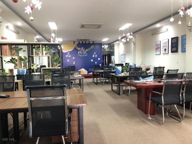 Chính chủ cho thuê văn phòng, mặt bằng tầng 1 S=180m2 tại Nguyễn Trãi - Thanh Xuân, giá rẻ 14423029