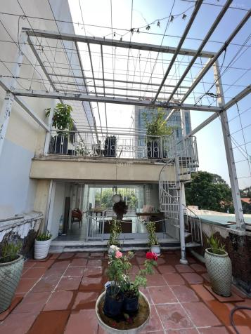 Cho thuê nhà mới đẹp MT Nguyễn Thị Minh Khai, Q1 - 5x24m 4tầng giá rẻ 7.000$ TL 14425640