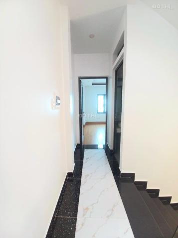 Nhà xây mới tinh. Đường hồ sen mới. 14432722