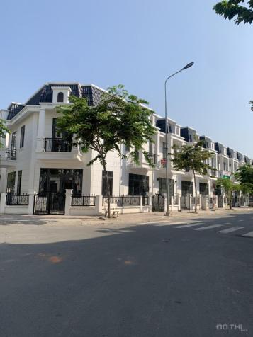 Bán nhà phố xây sẵn trung tâm TP Tân Uyên giá chỉ 2.5 tỷ có sổ sẵn, CK khủng 14438821