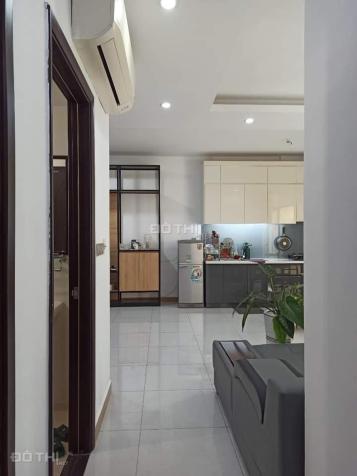 Cho thuê nhanh căn hộ 2PN - Full NT đẹp - CC Đức Khải Q 7 - DT 84m2 - Giá 10 triệu - ban công dài 14441035