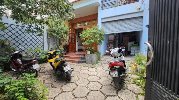 Bán nhà hxh đường Quốc Hương, Thảo Điền. Diện tích 168m2. Giá tốt. LH 0903652452 Mr. Phú 14443724