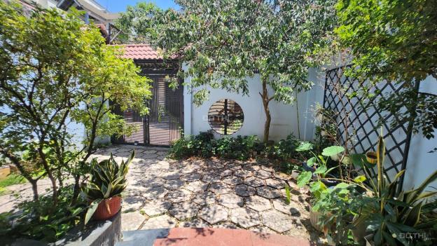 Bán nhà hxh đường Quốc Hương, Thảo Điền. Diện tích 168m2. Giá tốt. LH 0903652452 Mr. Phú 14443724