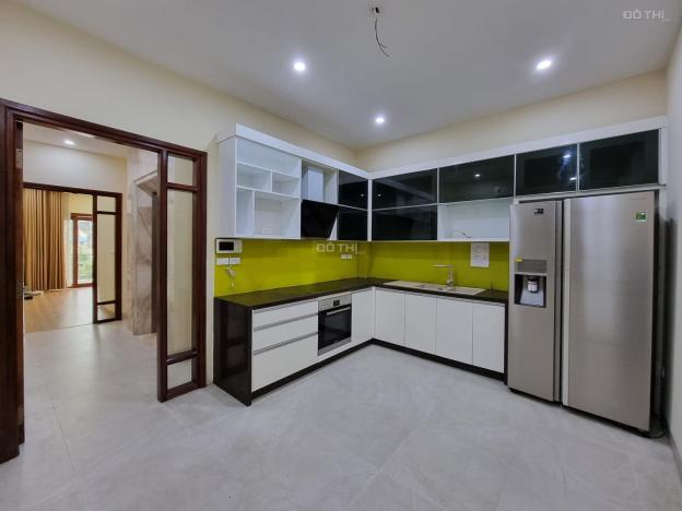 Bán nhà mặt phố view Hồ Tây - lô góc - thoáng mát quanh năm - 6 tầng thang máy - ở sướng - KD tốt 14451652