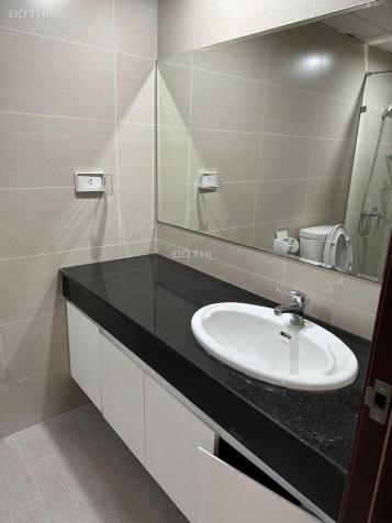 Cho thuê căn hộ chung cư Central Field Trung Kính 2 ngủ, đủ đồ căn góc có slot ô tô 14453364