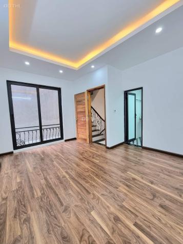 Bán nhà 5 tầng đẹp , Tôn Thất Tùng, Đống Đa, Hà Nội 14454855