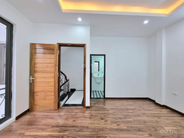 Bán nhà 5 tầng đẹp , Tôn Thất Tùng, Đống Đa, Hà Nội 14454855