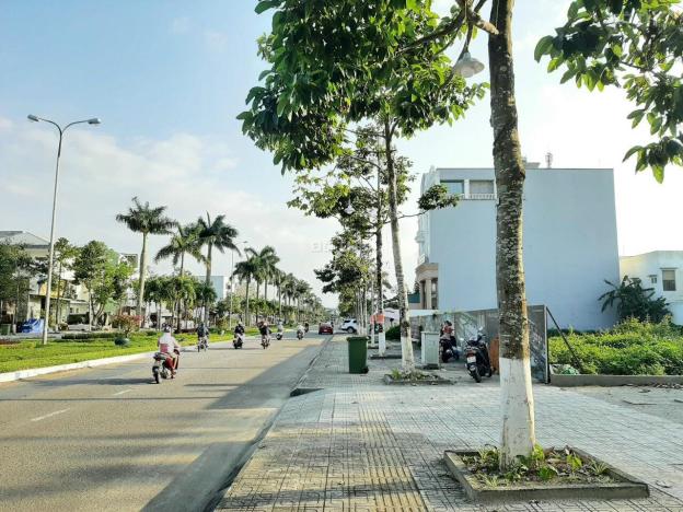 Bán 3 lô liền kề - mặt tiền đường Hùng Vương, TP Tam Kỳ - sổ đỏ vĩnh viễn 14475700