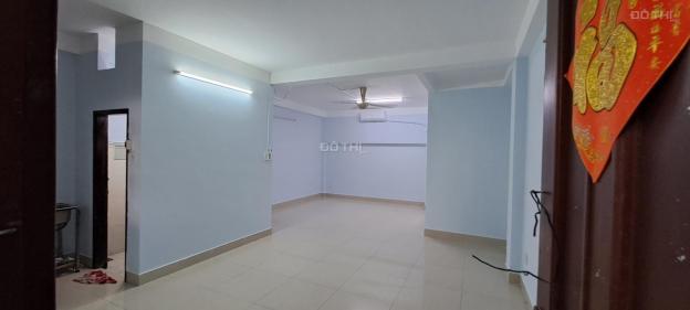 Cho thuê căn hộ hẻm 74, đường Núi Thành, F13 Tân Bình, Hồ Chí Minh 14476886