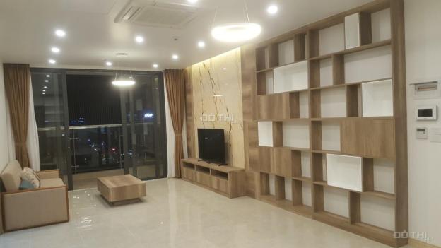 Cho thuê căn hộ 3 ngủ full đồ căn góc tầng cao dự án Vinhomes Skylake Phạm Hùng. LH: 0984074088 14486100