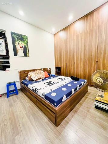 Bán nhà quận Đống Đa diện tích 60m2 mặt tiền 6m ô tô đi lại thoải mái. LH 0386380199 14487164