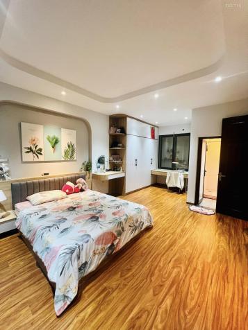 Bán nhà Nguyễn Du, Quận Hai Bà Trưng - 40m2 mt 4.3m - hiếm - ở luôn - gần hồ - nở hậu - chỉ 11.3 tỷ 14488501