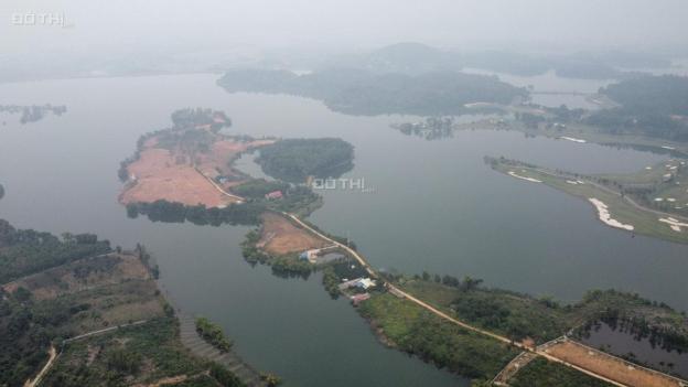 Tôi bán gấp đất bám Hồ Đồng Mô vị trí đẹp view sân golf 3727m giá 4,8 triêu/m2.0914772279 14491943