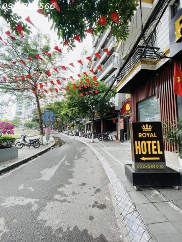 Bán Khách Sạn View Hồ, Mặt phố Phạm Huy Thông, Quận Ba Đình, 110m x 7T, Giá 58 tỷ. 14492769