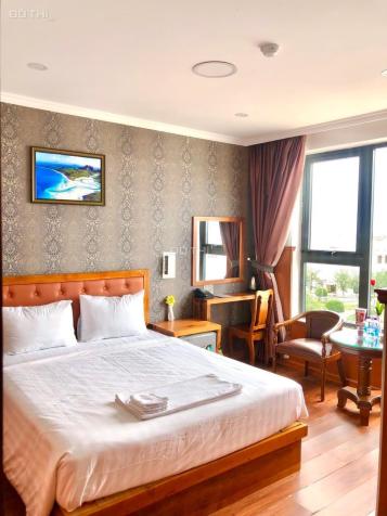 Xuất ngoại bán khách sạn mặt tiền Trần Phú, 10x20 210m2 đang kinh doanh, bãi tắm biển, chợ đêm 500m 14509167