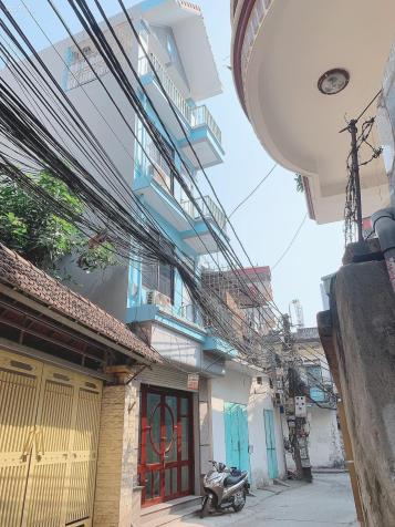 MT: 4.1m giá 6.5 Bán nhà ngõ 288 đường Hoàng Mai, Quận Hoàng Mai. DT: 54m2 xây 4 tầng, tỷ. 14524582