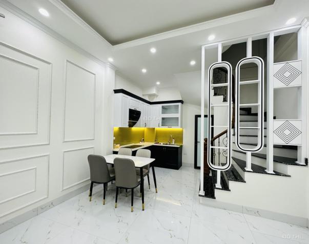 6 tỷ-Ngõ thông-Ô tô tránh-Vài bước ra phố-KD đủ mọi loại hình-Chùa Bộc, Đống Đa-Gần Thái Hà,Tây Sơn 14533821