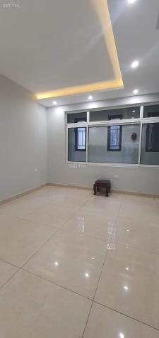 Nhà hoàng ngân ngõ thông ô tô vào nhà gần hồ điều hòa 79m 21 tỷ 5 tầng 14533872