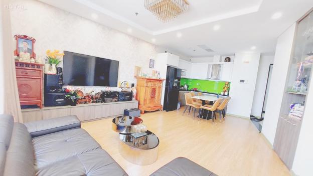 Cần bán căn hộ chung cư cao cấp Hà Đô Park View Dịch Vọng, 92m2, 2PN, tặng full nội thất, có slot ô 14536900