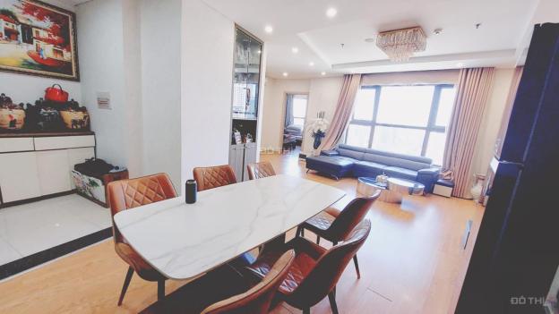 Cần bán căn hộ chung cư cao cấp Hà Đô Park View Dịch Vọng, 92m2, 2PN, tặng full nội thất, có slot ô 14536900