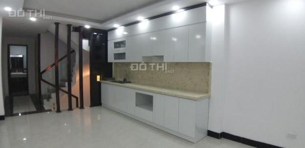 NHÀ ĐẸP PHỐ NGUYỄN VĂN CỪ, NGÕ TO, SÁT PHỐ - THANG MÁY - KINH DOANH, AN SINH 14546510