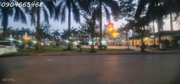 BÁN ĐẤT ĐẤU GIÁ PHỐ CHU HUY MÂN, PHÚC ĐỒNG, LONG BIÊN, VỈA HÈ, KINH DOANH, HAI Ô TÔ TRÁNH NHAU. 14553542