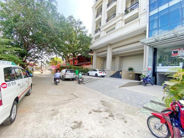Giảm mạnh 5 tỷ bán gấp toà CHDV 60 phòng mặt tiền Nguyễn Văn Linh, Quận 7 14555382