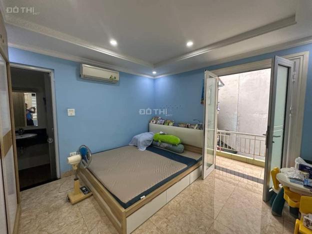 Bán gấp nhà mặt phố Bùi Xương Trạch, Q Thanh Xuân, 70m2, 7 tầng, cho thuê 50 triệu/1 T, giá 11 tỷ 14562549