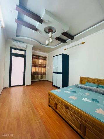 Cho thuê nhà riêng 3 tầng tại ngõ Kiều Sơn, Văn Cao - Oto tải đỗ tận cửa 14566315