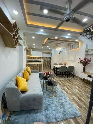 Bán gấp nhà 1 trệt 2 lầu, 100m2, Sổ Hồng Riêng, mới xây ngay chợ Bình Thành, Bình Tân. 14566539