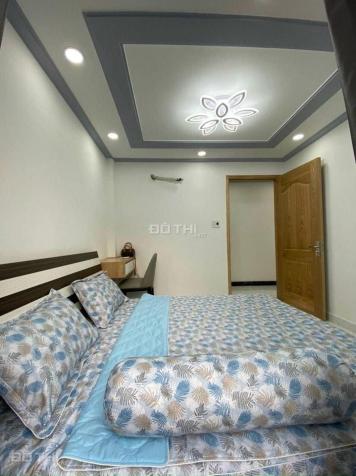 Bán gấp nhà 1 trệt 2 lầu, 100m2, Sổ Hồng Riêng, mới xây ngay chợ Bình Thành, Bình Tân. 14566539