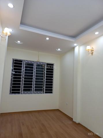 Bán nhà ngõ 1194 đường Láng, Láng Thượng, Đống Đa 30m2 xây 6 tầng, mặt ngõ kinh doanh, ô tô đỗ cửa 14568249