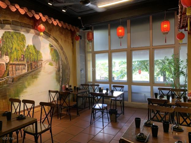 Sang nhượng Nhà hàng Nguyễn Phong Sắc, Cầu Giấy, 350m2, giá: 680 triệu, hđ10 năm, giá: 50 triệu/th 14571893