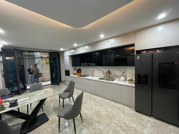 Bán nhà 152 Hào Nam, Đống Đa 40m2x6 tầng thang máy mới, full nội thất chỉ việc ở 14571944