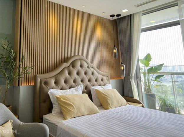 Cho thuê căn Vinhomes Central Park 4pn, 188m2 trang bị đầy đủ nội thất sang trọng 14576431
