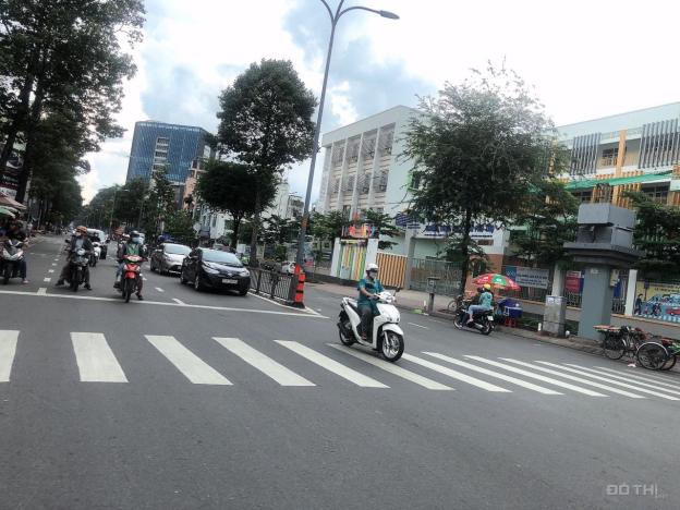 Bán trường mầm non Quốc tế ngay mặt tiền Q10 297m2(11x27) lợi nhuận 3 tỷ hàng năm 70 tỷ. 14578272