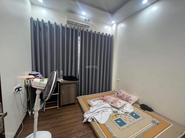 Bán Nhà 31m x 4 Tầng, Ngõ thông Thạch Bàn, Cổ Linh, Gần hồ - 2.8 Tỷ 14578799