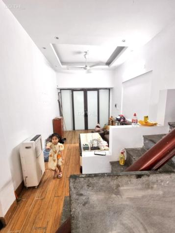 Trương Định, Hoàng Mai 30m, 4T, mt 3,2m, 3,65 tỷ. VỊ TRÍ ĐẸP VÀI BƯỚC RA NGÕ TO NÔNG RỘNG -NHÀ ĐẸP 14586312