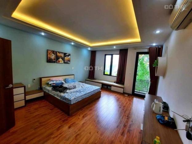 Bán nhà phân lô Hoàng Quốc Việt 60m2 4t chắc chắn lô góc, đường ô tô 7,9 tỷ có sân chơi chung rộng 14588420
