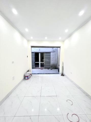 Vĩnh Hưng: Nhà mới phân lô 36m2, 3 tầng, 3 PN, 3WC, giá 1.6 tỷ 14589073