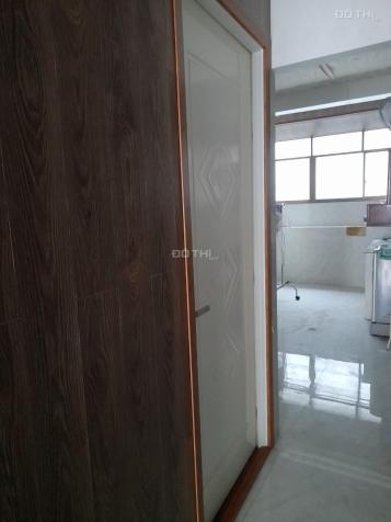 Cần bán gấp căn hộ chung cư đường Trần Quang Diệu, Quận 3: 43.2m2, lầu 3, lô B 14590590