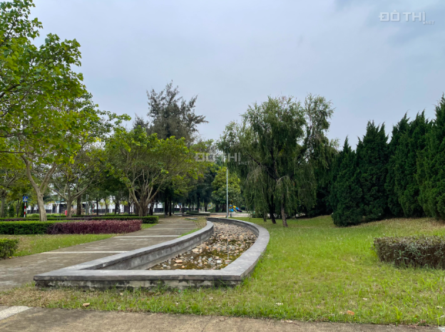 Bán biệt thự 2 mặt tiền cạnh hồ Vistalago Nam An Khánh 456m2 14592978