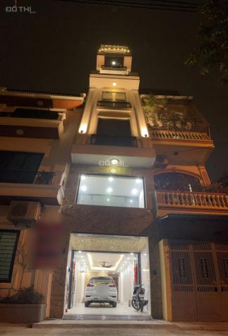 Bán nhà 7 tầng thang máy tại phố Hoàng Như Tiếp Long Biên 14599345