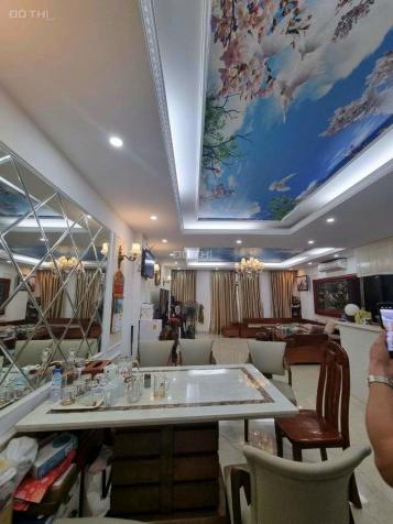 Cần bán nhà mặt phố Nguyễn Phong sắc mặt tiền 4,5m 14599952