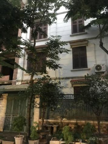 Cho thuê Biệt thự Hoàng quốc việt làm văn phòng, trường mầm non kết hợp ở 14600543