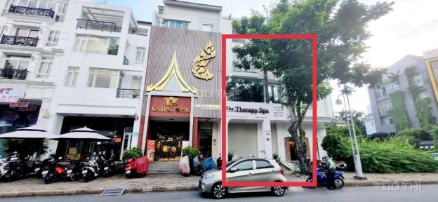 Cho thuê nhà phố mặt tiền đường đôi Hà Huy Tập có thang máy Phú Mỹ Hưng, Quận 7 14604229