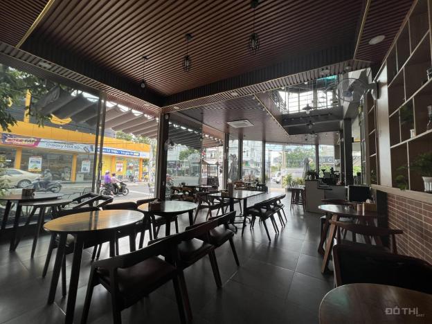 Bán góc cafe  2 mặt tiền Đường 3/2 gần Vincom Diện tích : 16.5x30m  đang kinh doanh vị trí siêu tố 14604663
