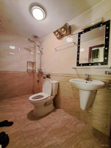 Cho thuê nhà 4 ngủ, gara ô tô gần trường Pháp 14604693