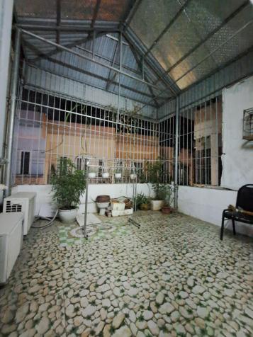 Cho thuê nhà 4 ngủ, gara ô tô gần trường Pháp 14604693